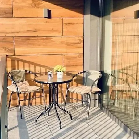 Apartamento Modern Near Old Town C503 *